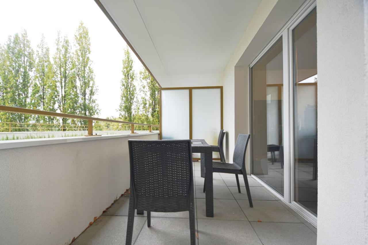 Beautiful Bright Apt With Terrace Apartment Lyon Bagian luar foto